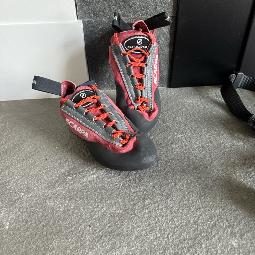 Scarpa Kids Climbing Shoes - Red and Gray